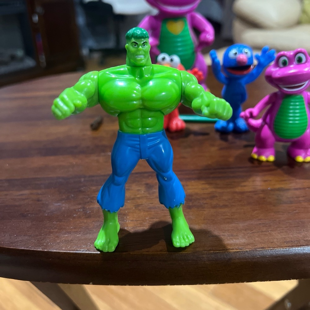 McDonald's Marvel Super Heroes Incredible Hulk Happy Meal toy, 1996 Vintage.